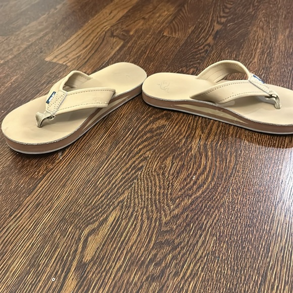 Vineyard Vines Men's Contoured Leather  Flip Flops - Picture 4 of 8